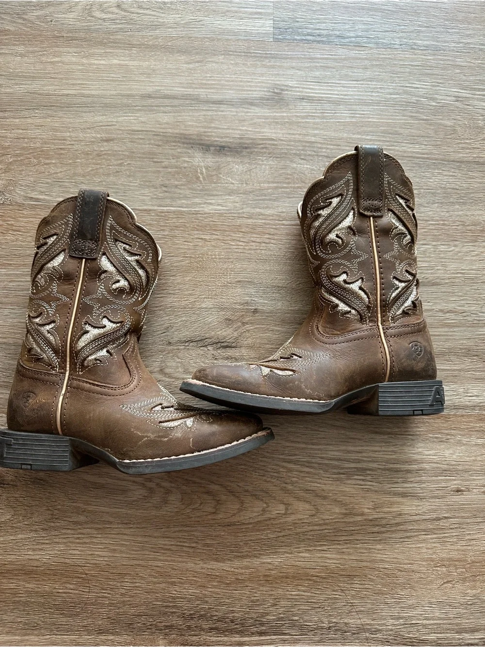 Ariat Brown Embroidered Lace-Up Western Boots Size 11